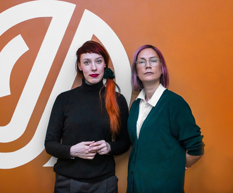 Aura Nurmi ja Inna Perheentupa